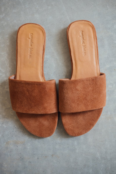 Sample Sale Sandals 16