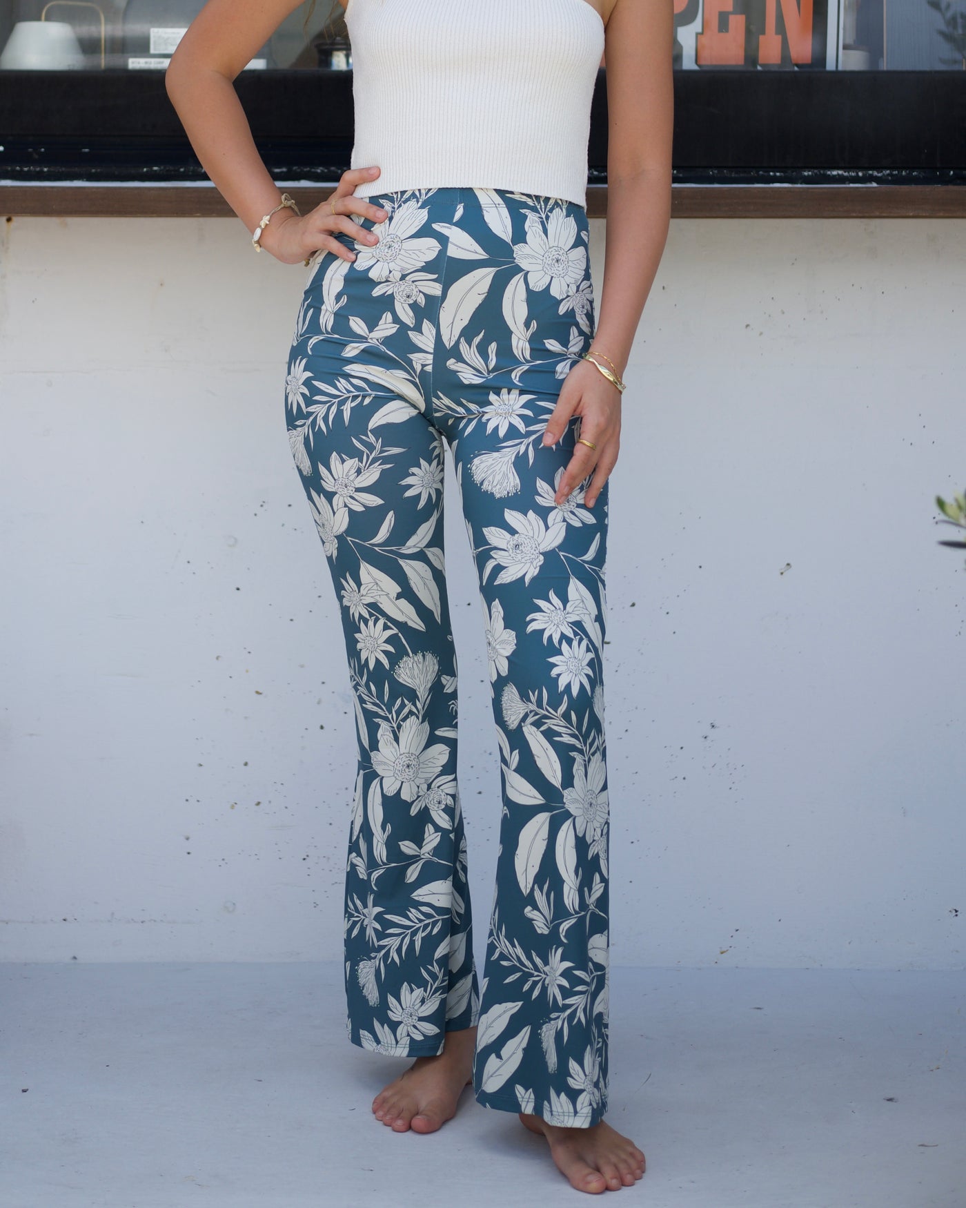 Aussie Plant Botanical  Flare Leggings / New Color