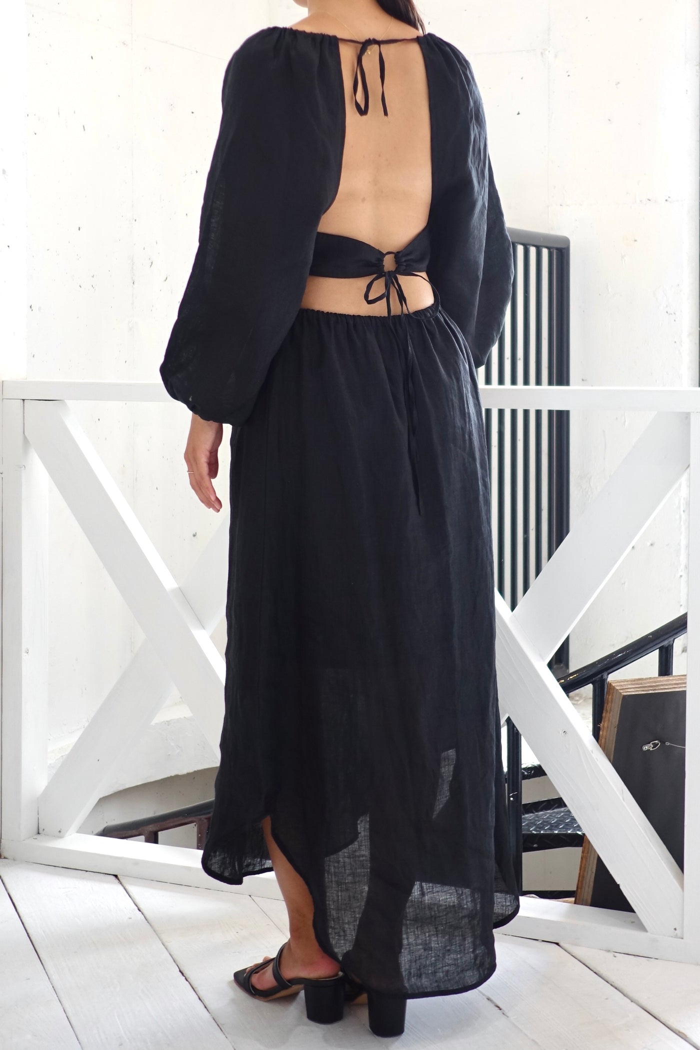 Libre Âme - back open dress
