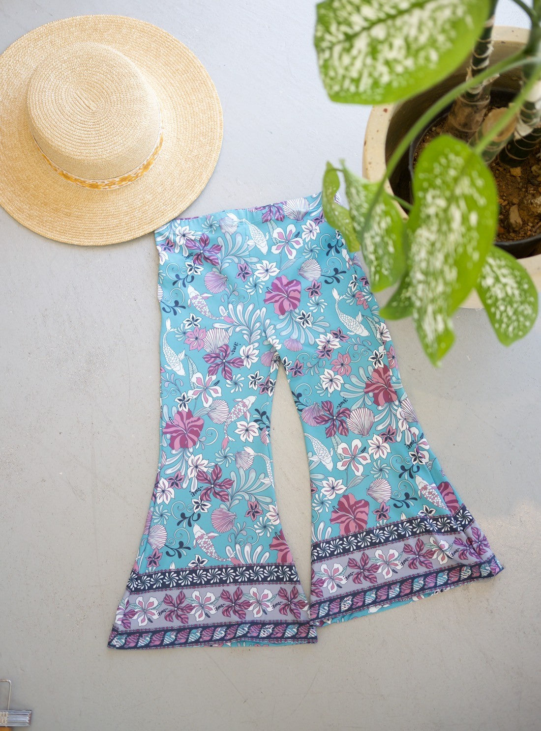 【Kids】 Tropical Ocean Flare Leggings